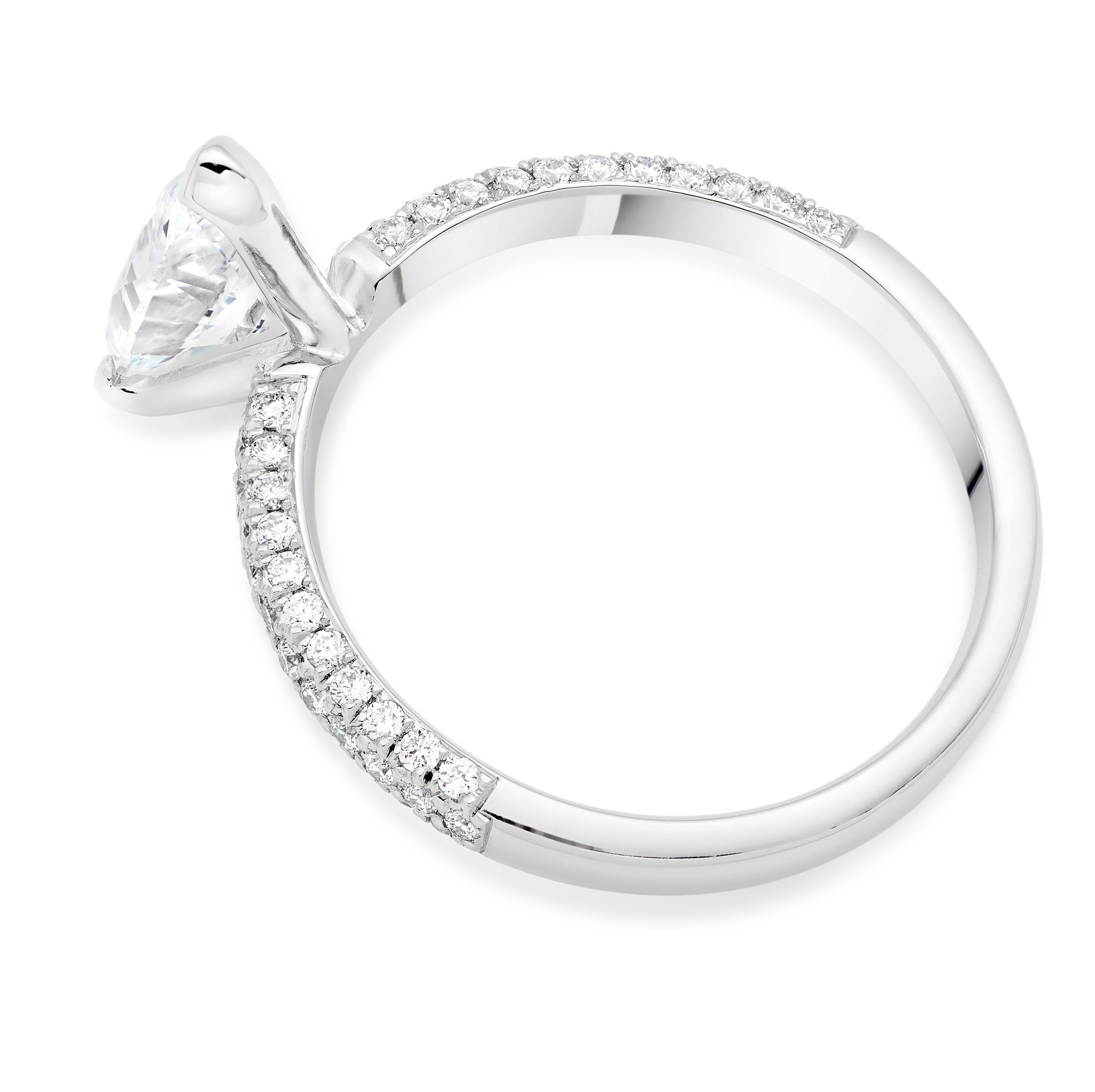 Loupe Asteria Pavé Platinum Diamond Ring 
                