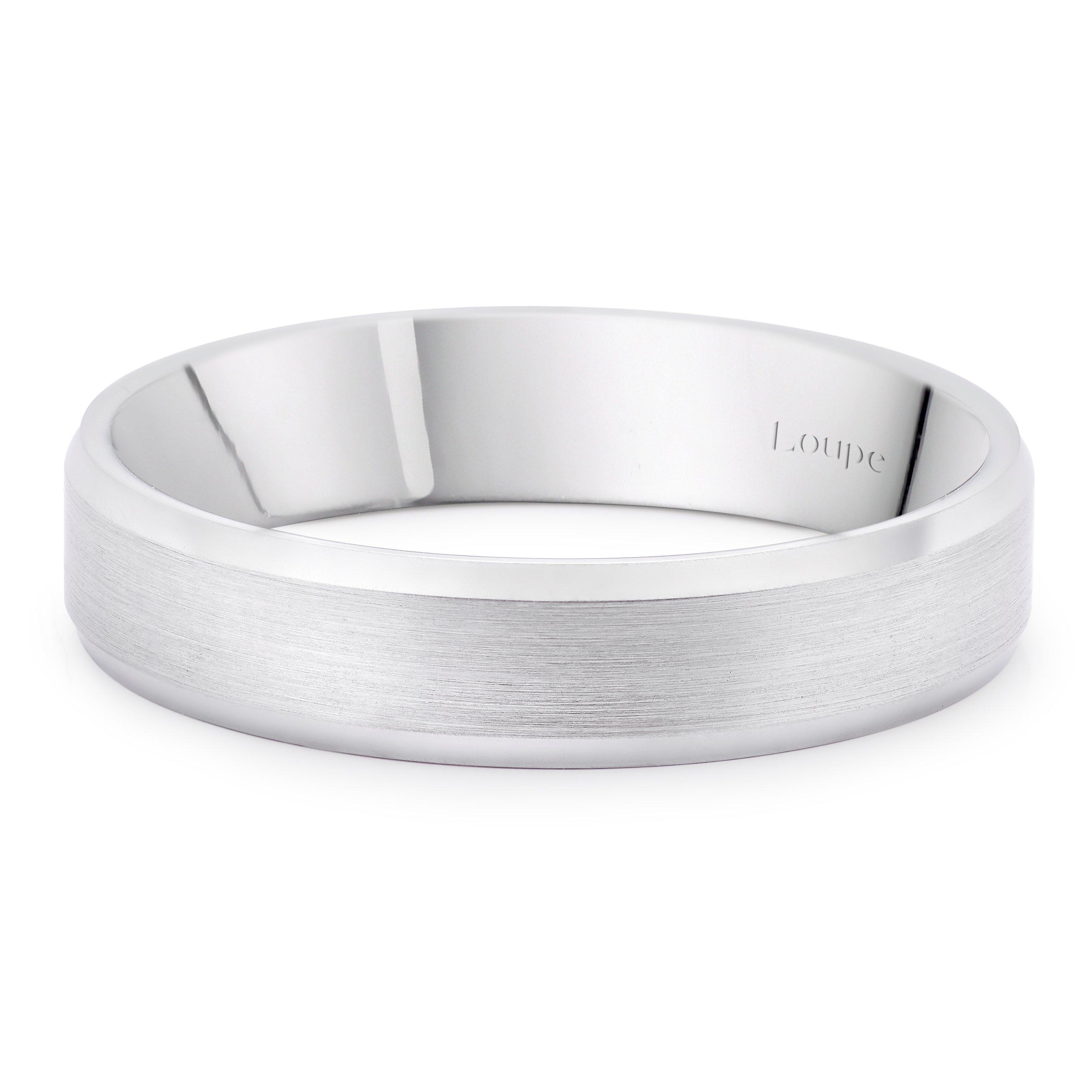 Loupe Icons Patterned Platinum Wedding Ring