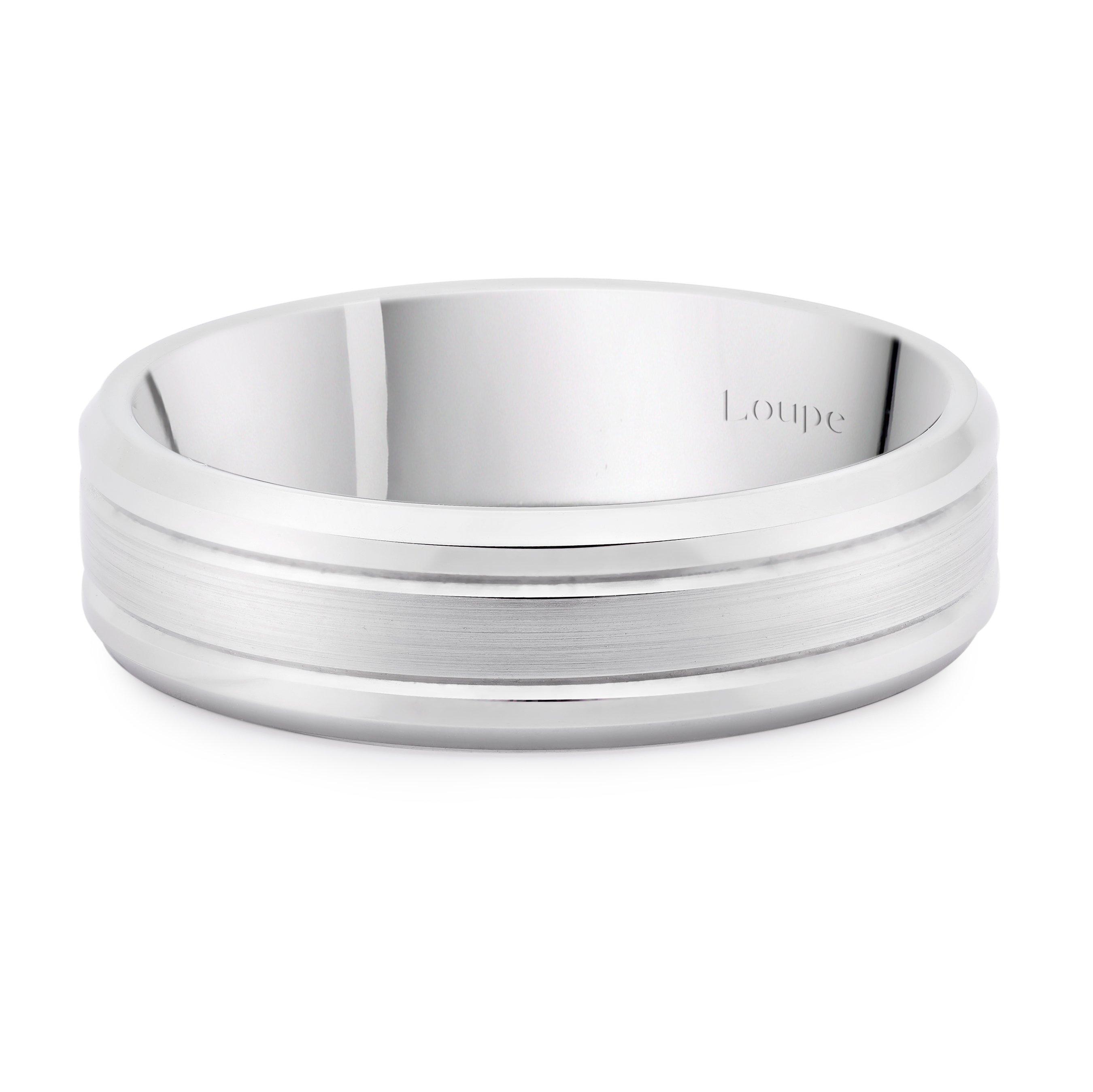 Loupe Icons Patterned Wedding Ring in Platinum